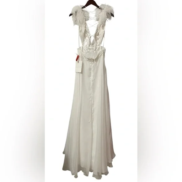 NWT Mac Duggal White Plunge Ostrich Feather Gown Dress 68113 Size 4 - Picture 6 of 8
